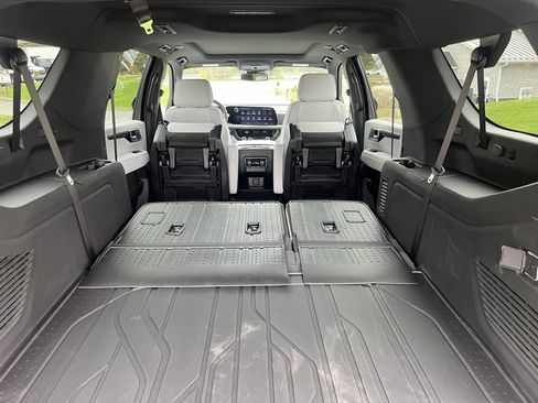 New 2026 Chevrolet Suburban Premier w/ Sun And Tow Package image 8