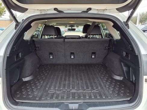 Certified 2021 Subaru Outback Limited XT image 25