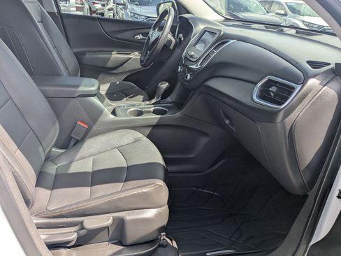 Used 2021 Chevrolet Equinox LT AWD/4WD image 32