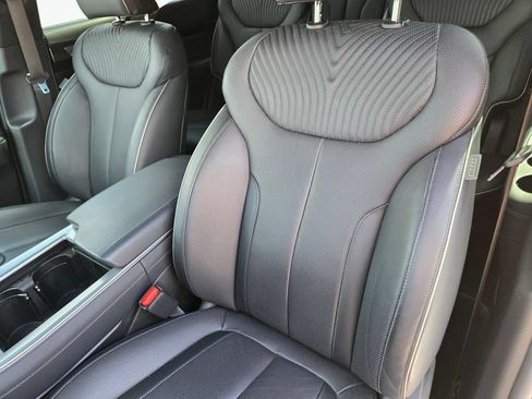 Certified 2025 Hyundai Palisade Calligraphy FWD image 16