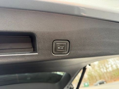 Certified 2025 GMC Acadia Elevation image 12