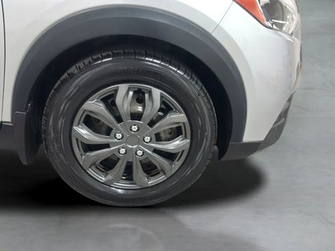 Used 2020 Nissan Kicks S FWD image 25