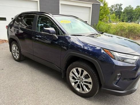 Used 2023 Toyota RAV4 XLE Premium AWD/4WD image 6