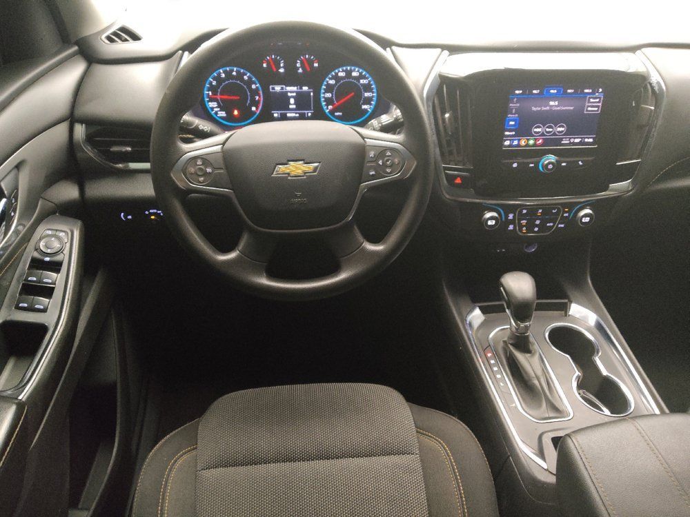 Used 2021 Chevrolet Traverse LS FWD image 22