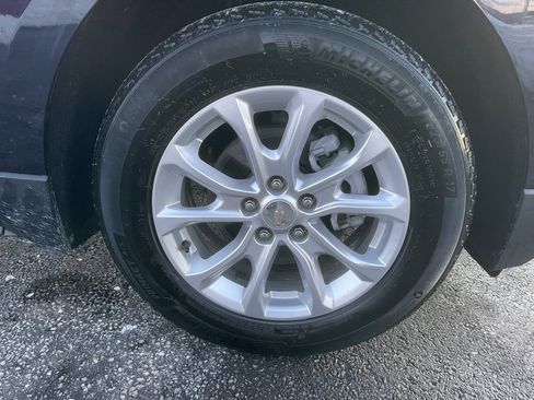 Used 2020 Chevrolet Equinox LS w/ LS Convenience Package image 30