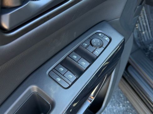 New 2026 Nissan Pathfinder S image 13