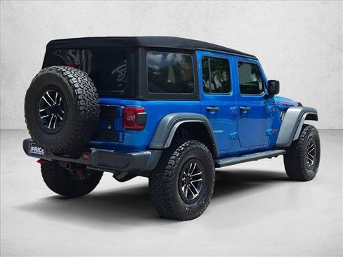 Used 2024 Jeep Wrangler Unlimited Rubicon w/ XTREMEE 35" Tire Package AWD/4WD image 5