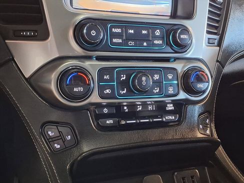 Used 2018 Chevrolet Suburban Premier image 27