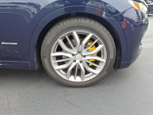 Used 2018 Maserati Levante GranLusso image 9