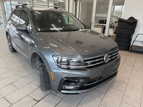 Used 2020 Volkswagen Tiguan SEL Premium R-Line image 3