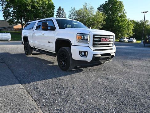 Used 2018 GMC Sierra 2500 SLT w/ All Terrain HD Package AWD/4WD image 2