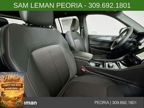 New 2025 Jeep Grand Cherokee Laredo image 27