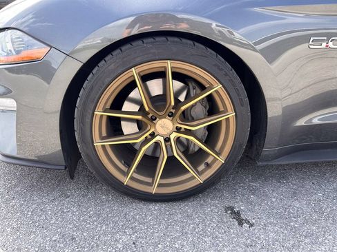 Used 2018 Ford Mustang GT Premium RWD image 32