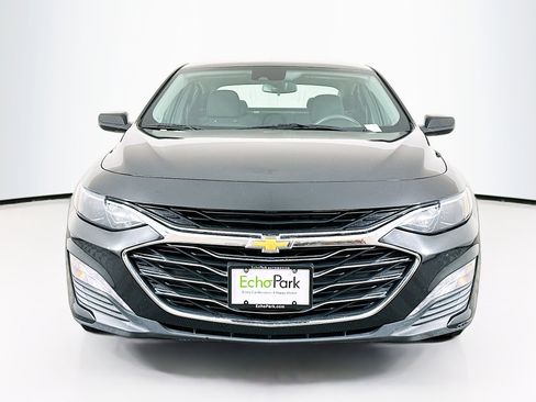 Used 2023 Chevrolet Malibu LT w/ Driver Confidence Package image 2
