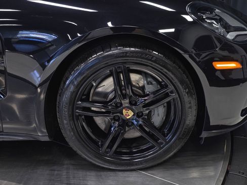 Used 2018 Porsche Panamera 4S image 56