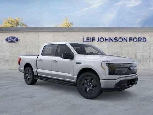 New 2025 Ford F150 Lightning Flash AWD/4WD image 7