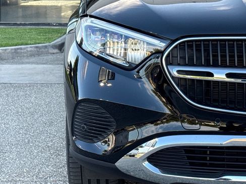 Used 2024 Mercedes-Benz GLC 300 image 7