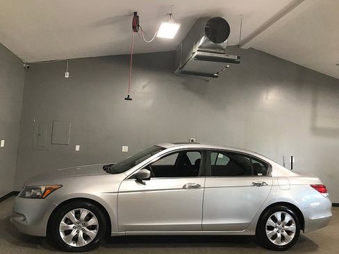 Used 2012 Honda Accord EX-L image 6