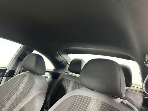 Used 2012 Volkswagen Beetle 2.0T FWD image 12