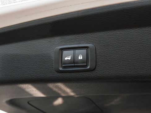 Used 2024 Mitsubishi Outlander SE Black Edition AWD/4WD image 26