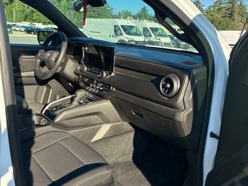 Used 2024 Chevrolet Colorado W/T w/ Safety Package RWD image 6
