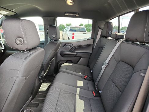 New 2026 GMC Canyon Elevation w/ Convenience Package image 8