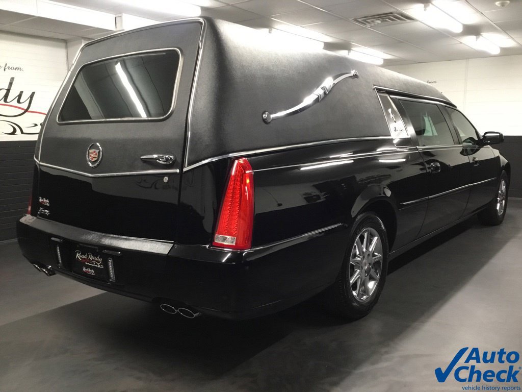 Used 2011 Cadillac DTS Limousine FWD image 10