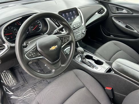 Used 2024 Chevrolet Malibu LT image 29