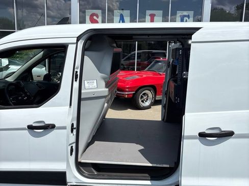 Used 2023 Ford Transit Connect XL FWD image 16