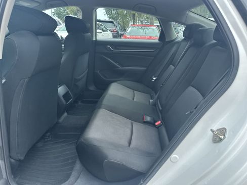 Used 2019 Honda Accord Hybrid image 15