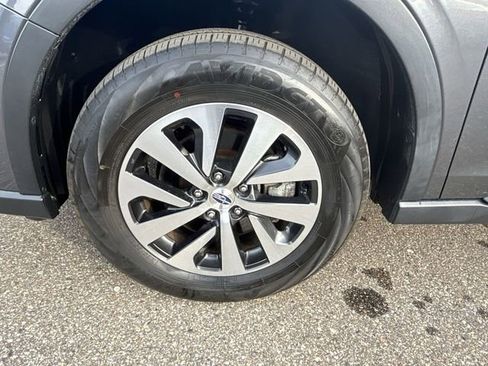 Used 2022 Subaru Outback Premium image 31