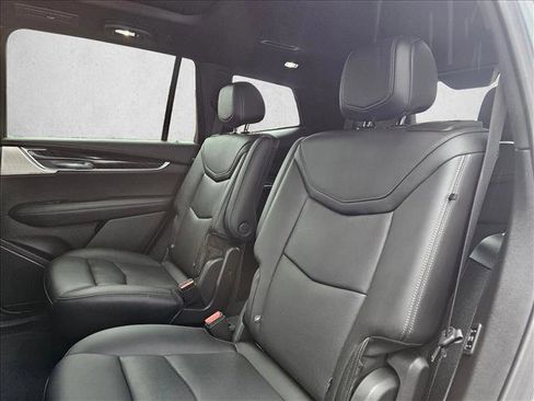 Used 2023 Cadillac XT6 Premium Luxury AWD/4WD image 16