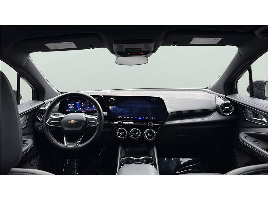 Used 2024 Chevrolet Blazer EV LT AWD/4WD image 22