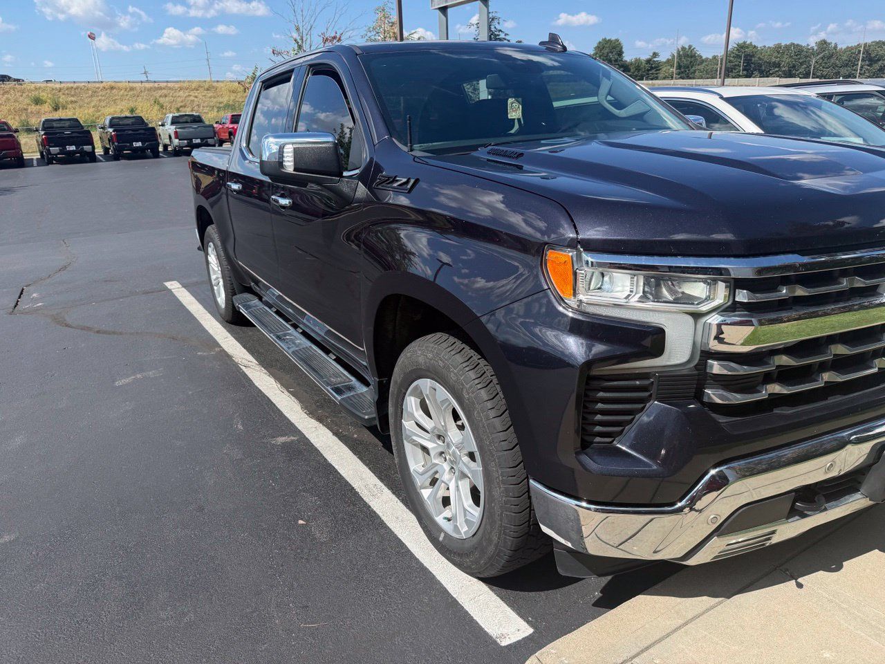 Used 2023 Chevrolet Silverado 1500 LTZ w/ LTZ Convenience Package II AWD/4WD image 1