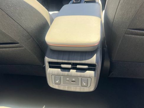 Used 2024 Nissan Ariya AWD image 22
