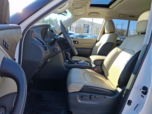 Certified 2024 INFINITI QX80 Premium Select w/ All-Season Package image 14