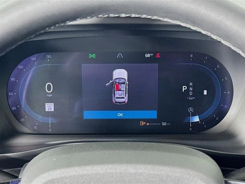 Used 2024 Volvo XC40 B5 Ultimate w/ Protection Package Premier image 14