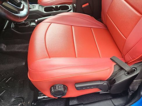 Used 2021 Jeep Gladiator Sport AWD/4WD image 7