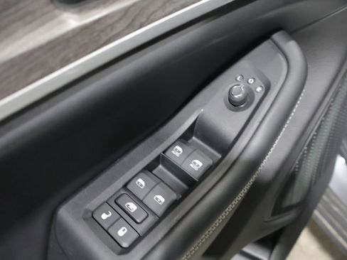 Certified 2023 Jeep Grand Cherokee Limited w/ Luxury Tech Group II AWD/4WD image 15