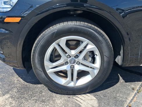 Used 2019 Audi Q5 2.0T Premium w/ Convenience Package AWD/4WD image 8