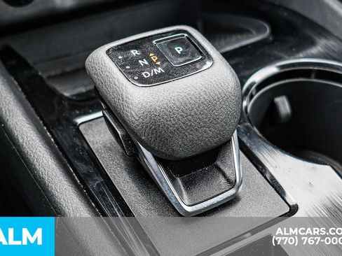 Used 2025 Nissan Rogue SV image 45