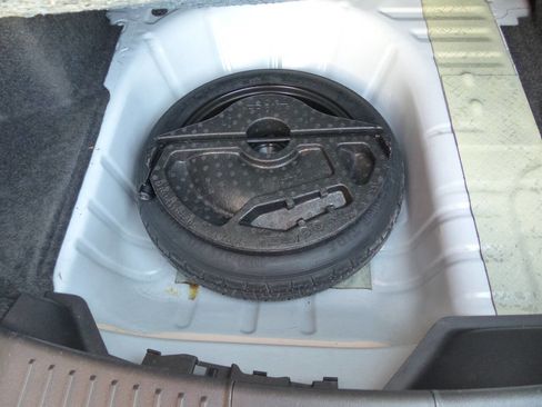 Used 2018 Ford Fiesta SE image 38