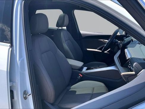 Used 2025 Audi Q5 Premium w/ Convenience Package AWD/4WD image 7