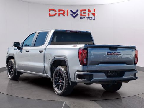 Used 2024 GMC Sierra 1500 Pro w/ Graphite Edition image 3