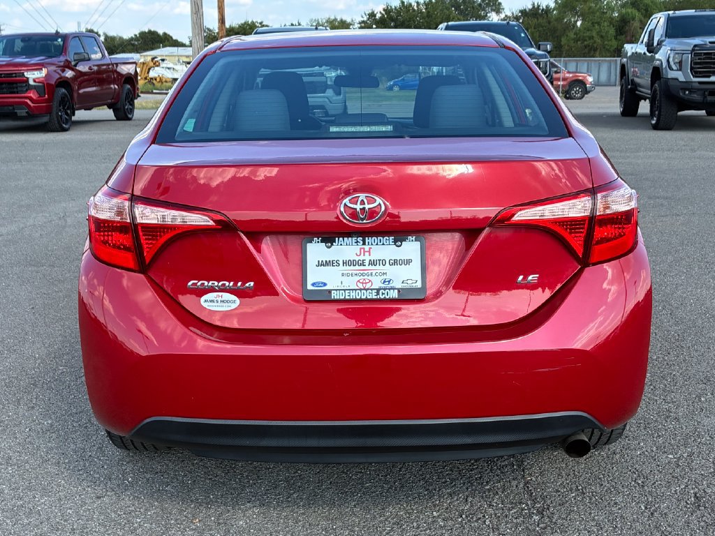 Used 2018 Toyota Corolla LE FWD image 4