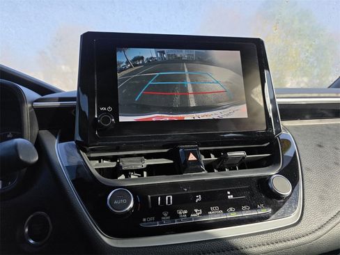 Certified 2023 Toyota Corolla SE image 32