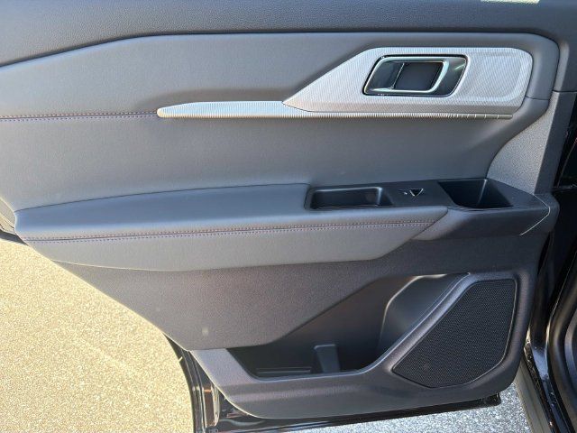 New 2026 Ford Explorer Active w/ Active Comfort Package RWD image 26