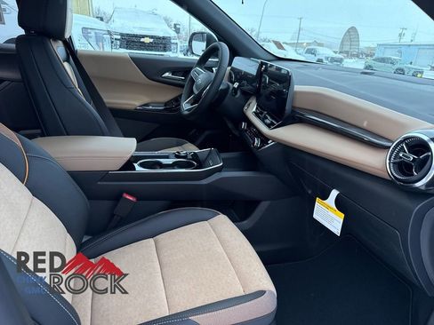 New 2026 Chevrolet Equinox ACTIV w/ Convenience Package III image 11