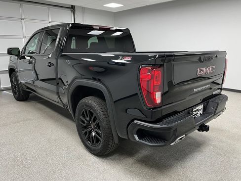 Used 2021 GMC Sierra 1500 Elevation w/ X31 Off-Road Package AWD/4WD image 8