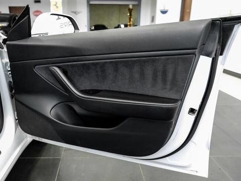 Used 2019 Tesla Model 3 Long Range RWD image 36